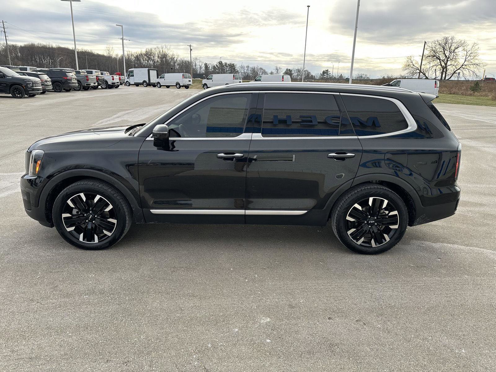Used 2024 Kia Telluride SX Prestige image 3