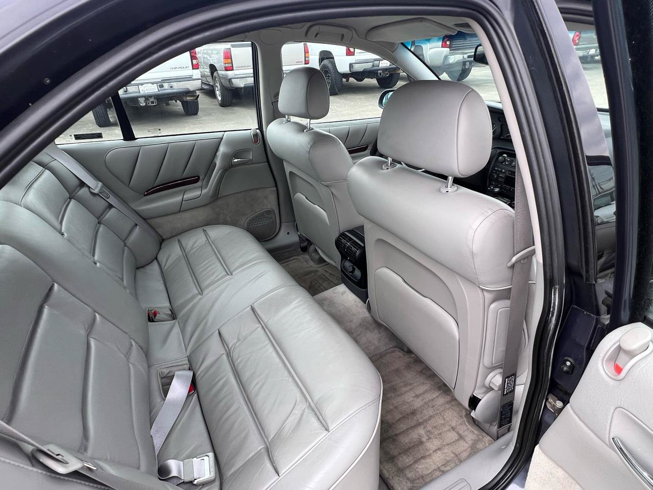 Used 1997 Cadillac Catera RWD image 45