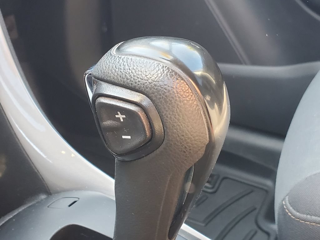 Used 2020 Chevrolet Trax LS w/ Tint and Cruise Package AWD/4WD image 18