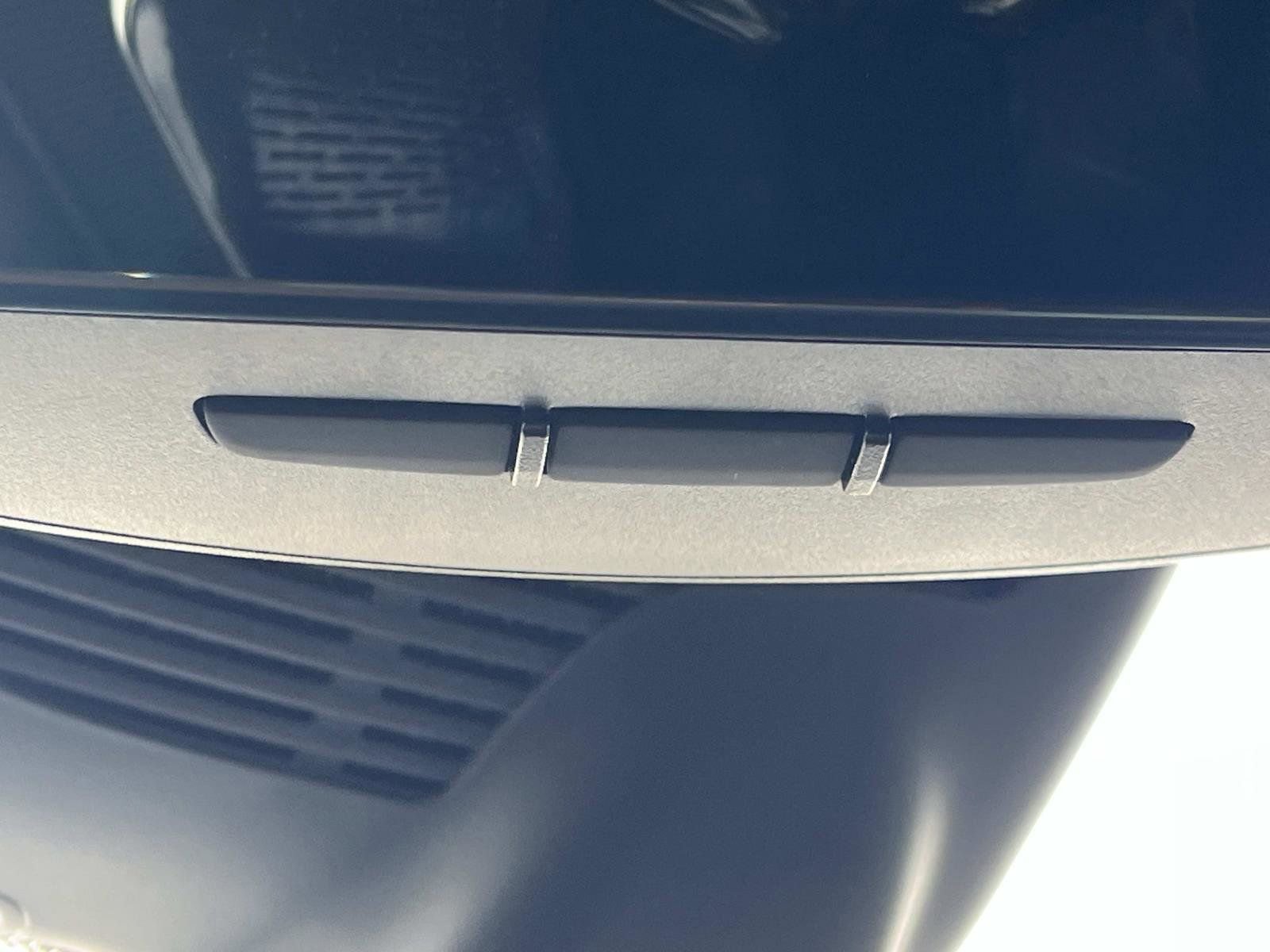 Certified 2025 Mercedes-Benz GLC 300 image 30