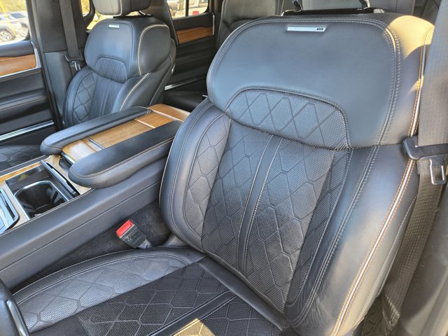 Used 2022 Jeep Grand Wagoneer Series III w/ Rear Seat Video Group 1 image 16