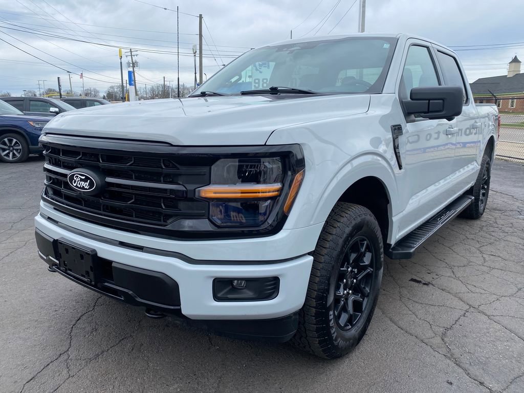 Used 2024 Ford F150 XLT w/ XLT Black Appearance Package AWD/4WD image 8
