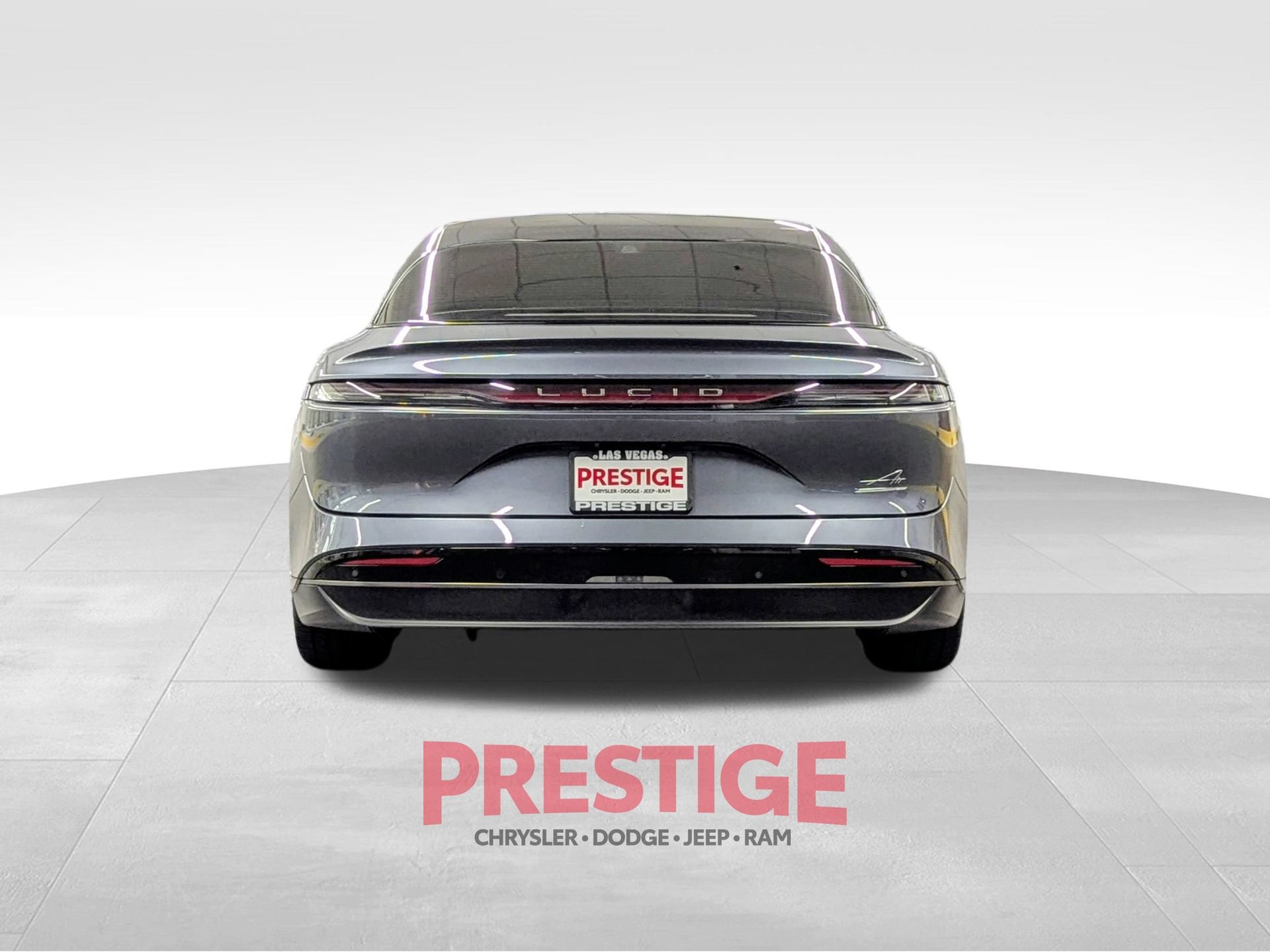 Used 2025 Lucid Air Touring AWD/4WD image 11