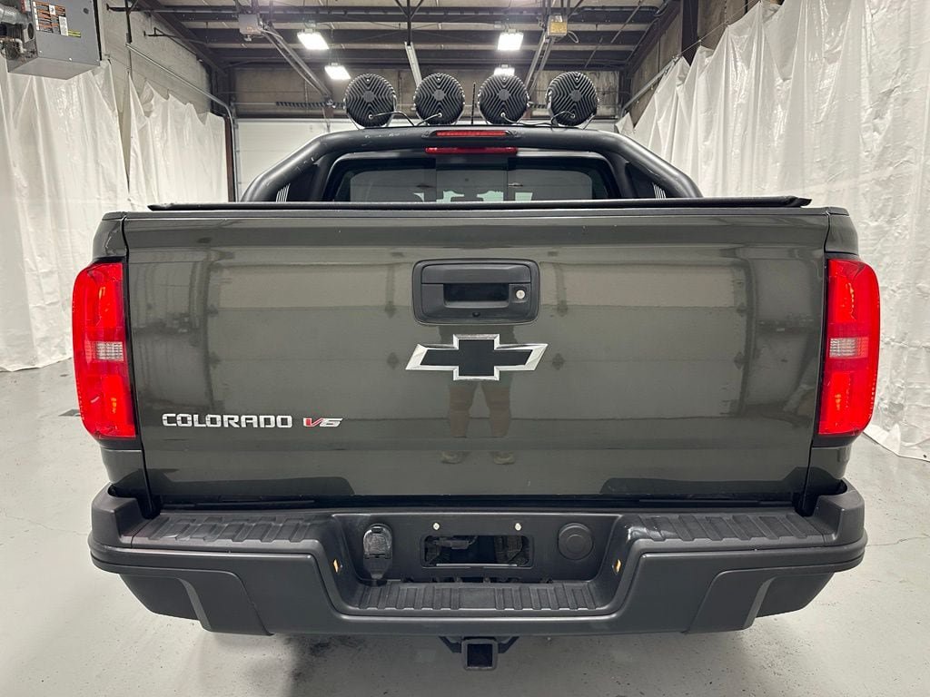 Used 2017 Chevrolet Colorado ZR2 w/ LPO, Premium Interior Package AWD/4WD image 6
