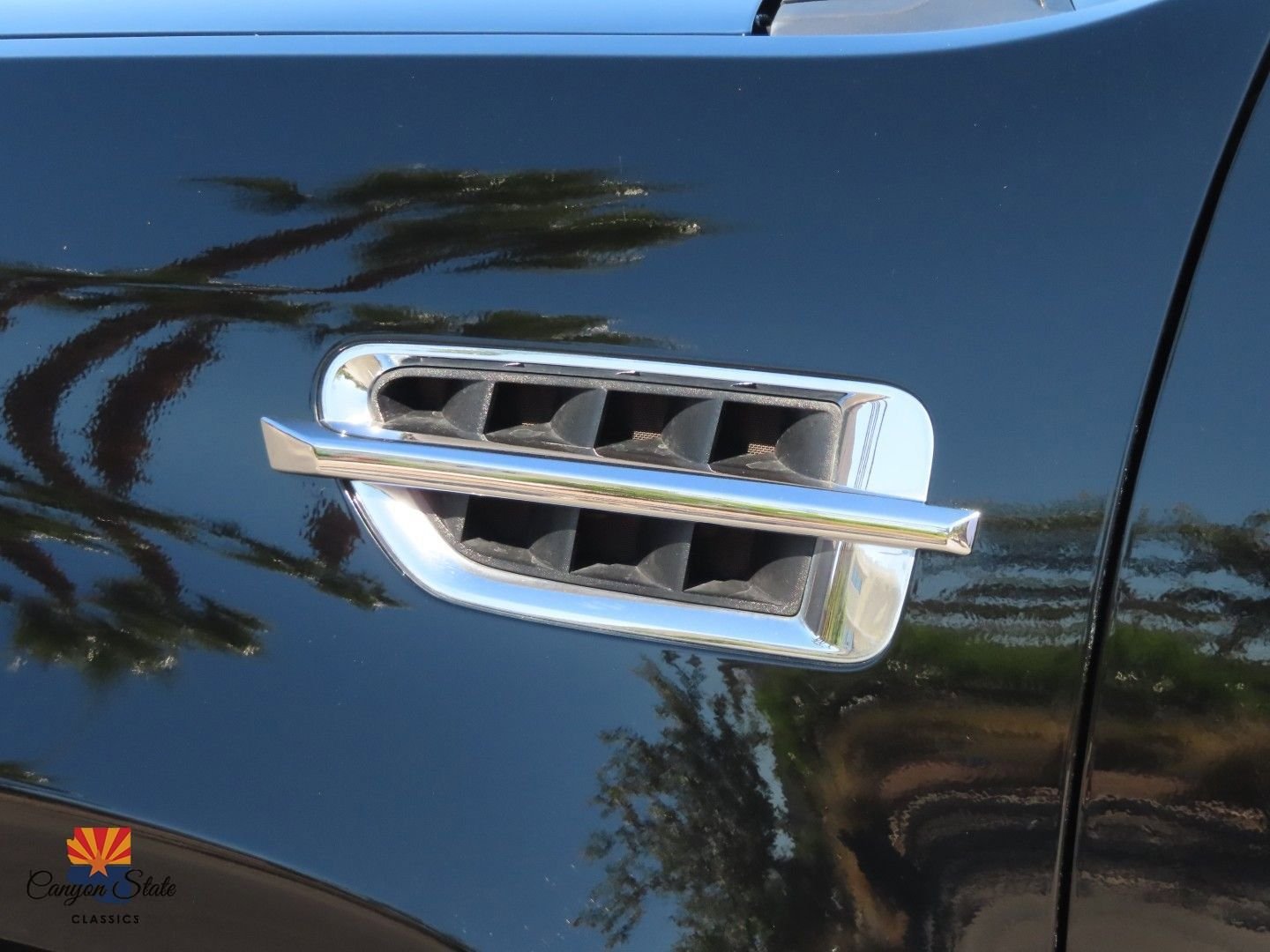 Used 2009 Cadillac Escalade EXT image 26