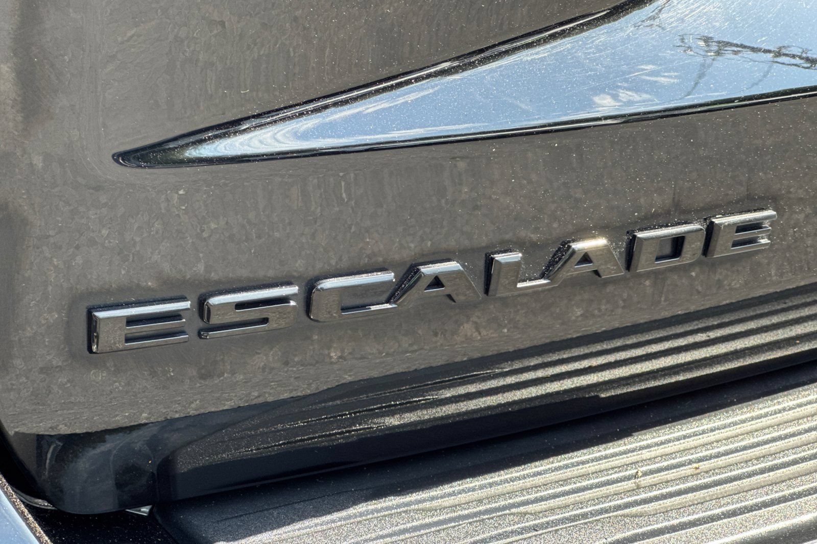 Used 2021 Cadillac Escalade ESV Sport AWD/4WD image 13