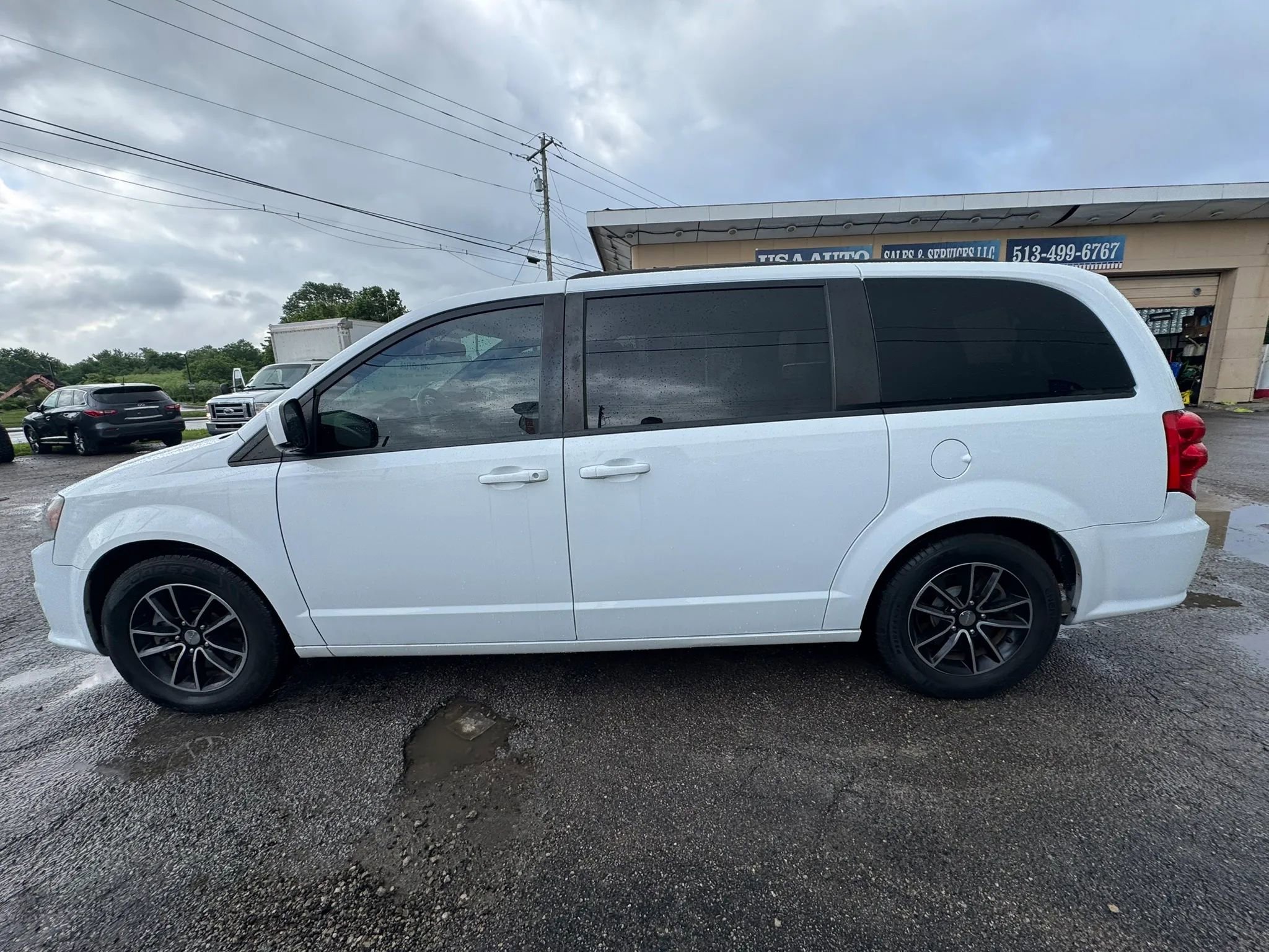 Used 2018 Dodge Grand Caravan GT FWD image 4