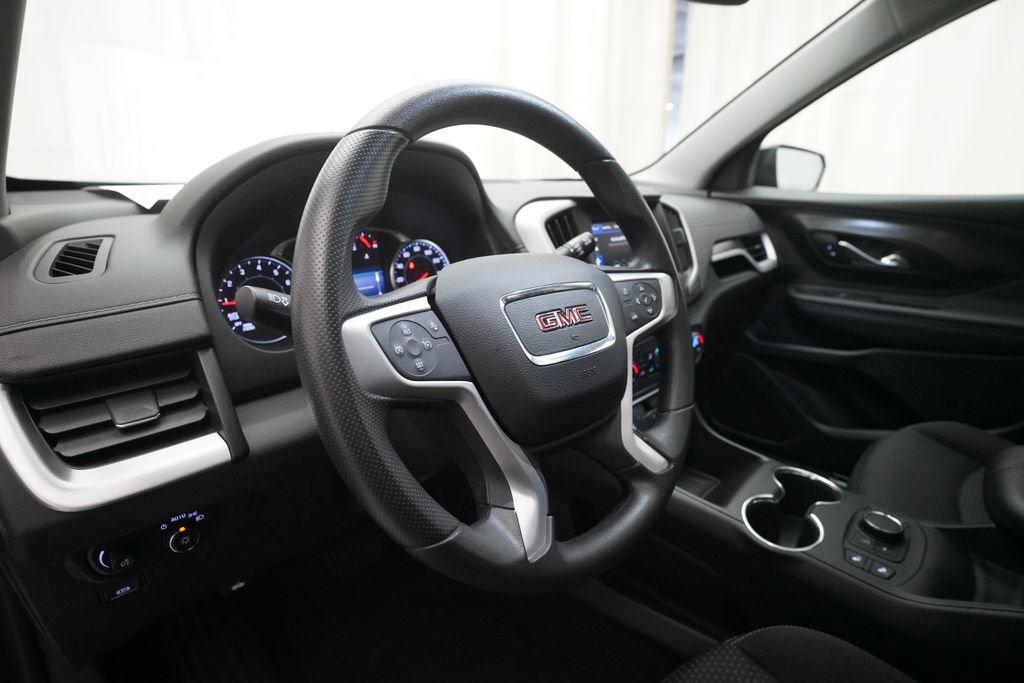Used 2022 GMC Terrain SLE w/ Driver Convenience Package image 8