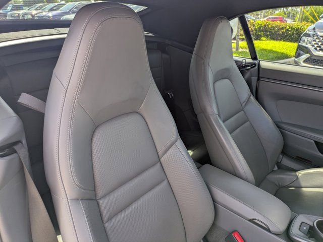 Used 2020 Porsche 911 Cabriolet image 15