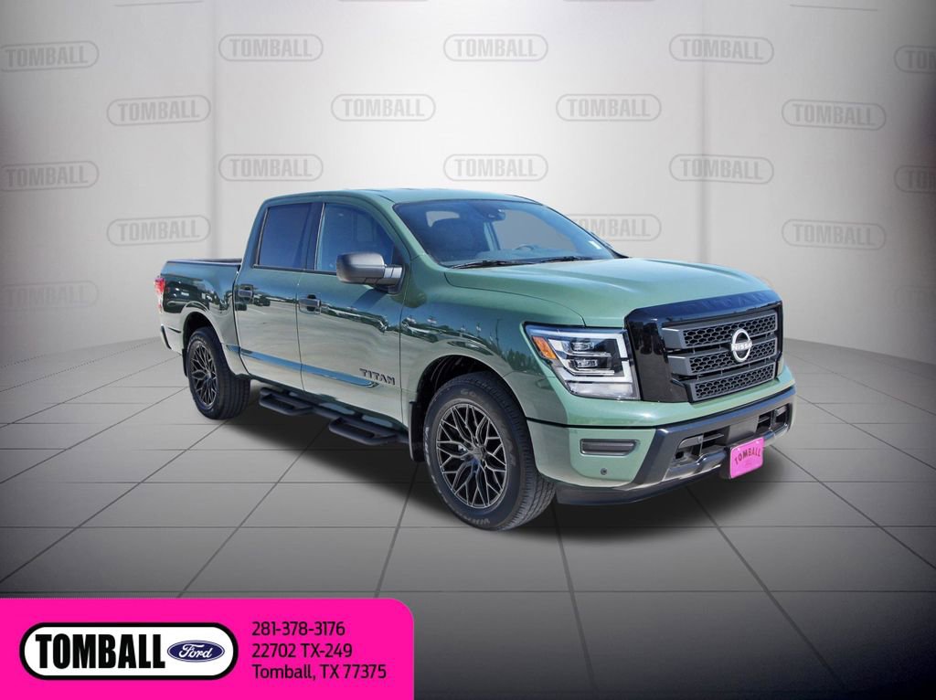 Used 2024 Nissan Titan SV w/ SV Bronze Edition Package image 10