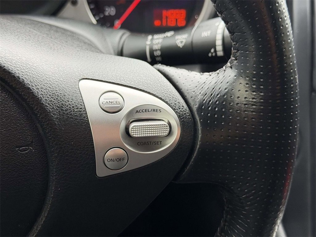 Used 2014 Nissan 370Z Coupe image 9