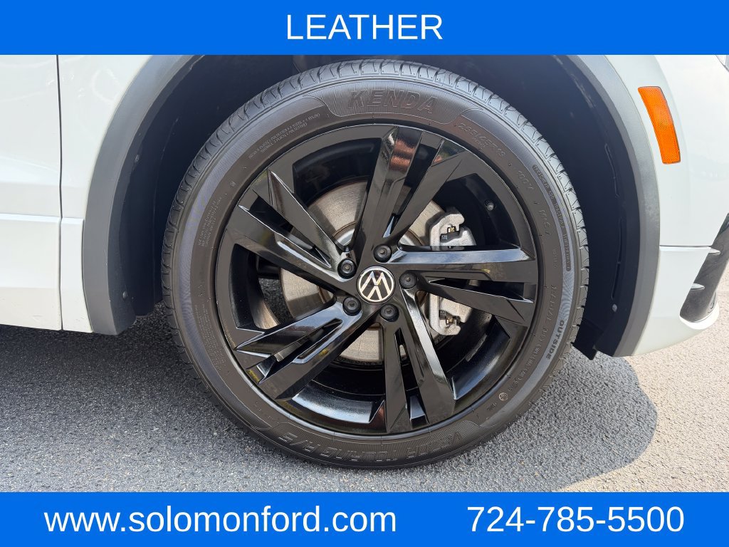 Used 2023 Volkswagen Tiguan SE R-Line FWD image 21