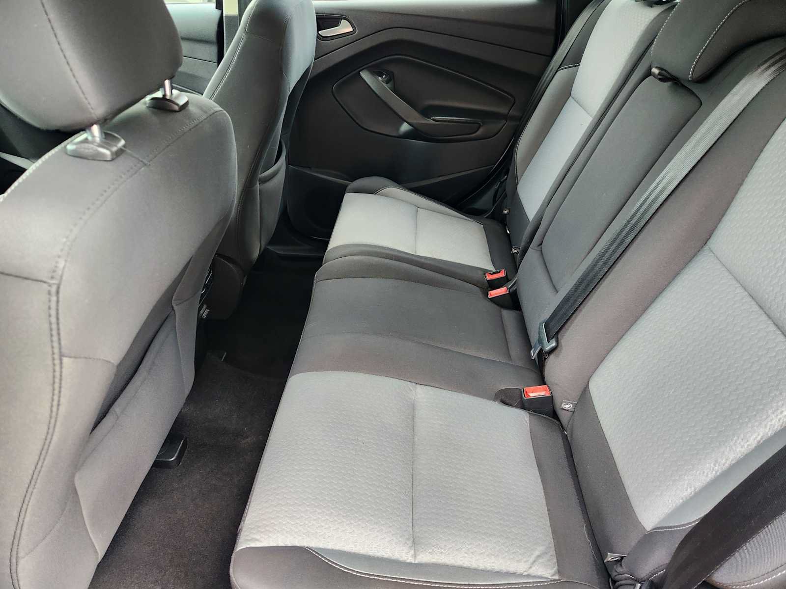 Used 2018 Ford Escape SE w/ SE Sync 3 Package FWD image 28