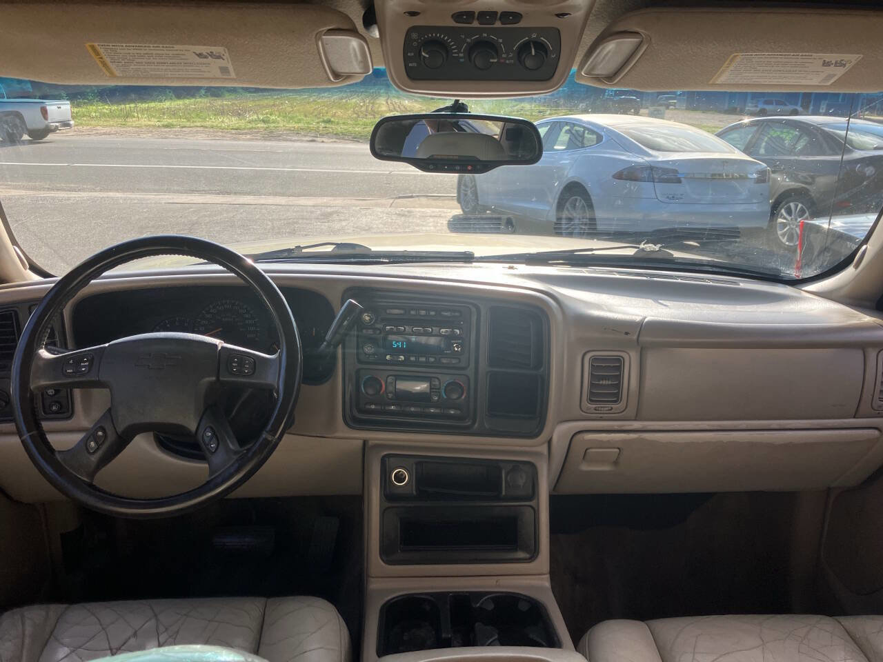 Used 2003 Chevrolet Suburban Z71 image 35