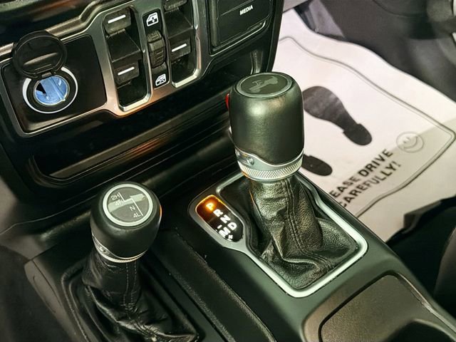 Used 2023 Jeep Wrangler Sahara image 17