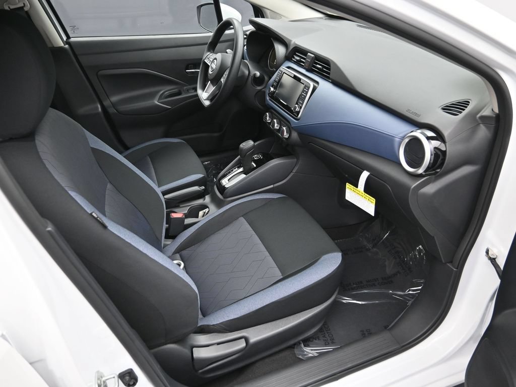 New 2025 Nissan Versa SV w/ Trunk Package FWD image 21
