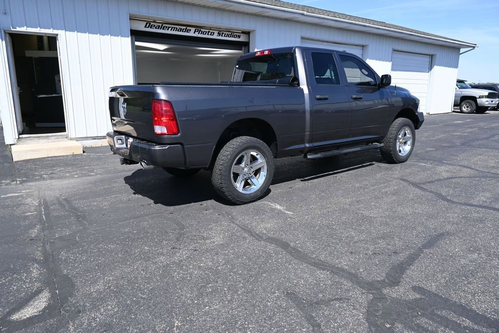 Used 2017 RAM 1500 Express w/ Express Value Package AWD/4WD image 15