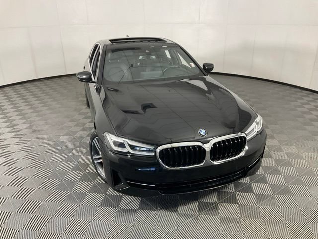 Used 2021 BMW 530e xDrive w/ Premium Package AWD/4WD image 38