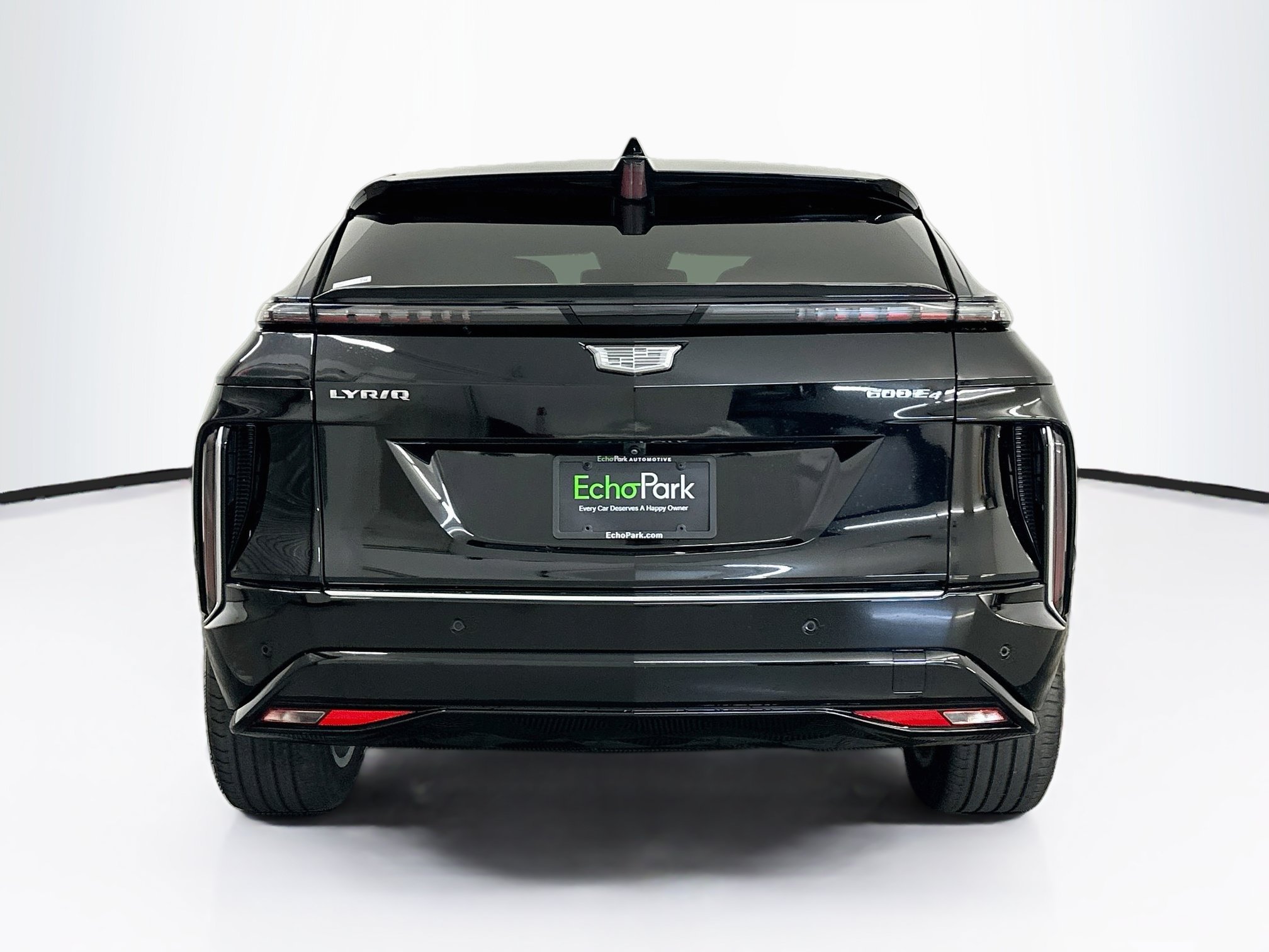 Used 2024 Cadillac Lyriq Luxury w/ LPO, Floor Liner Package AWD/4WD image 7