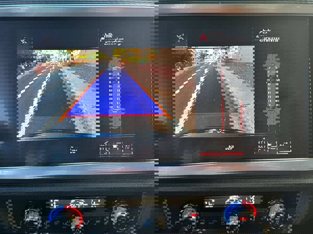 Used 2022 Audi Q3 2.0T Premium w/ Convenience Package image 29