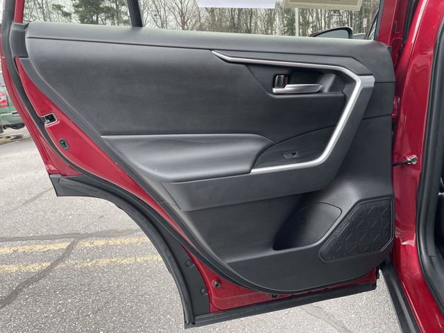 Used 2025 Toyota RAV4 XLE image 14