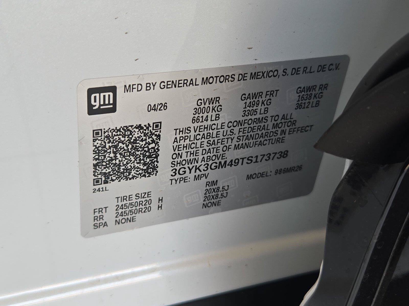 New 2026 Cadillac Optiq Sport 2 w/ LPO, Floor Liner Package AWD/4WD image 32