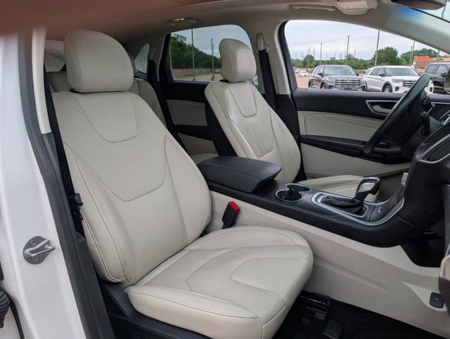 Used 2018 Ford Edge Titanium w/ Equipment Group 301A FWD image 26