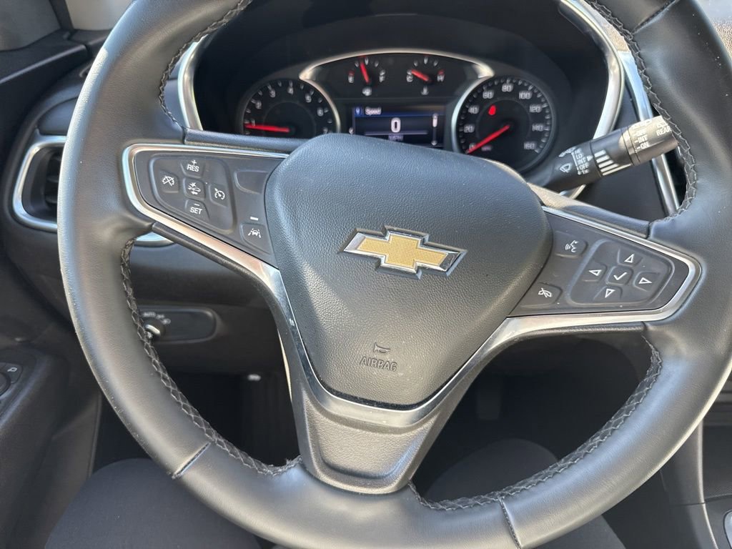 Used 2024 Chevrolet Equinox LT image 2