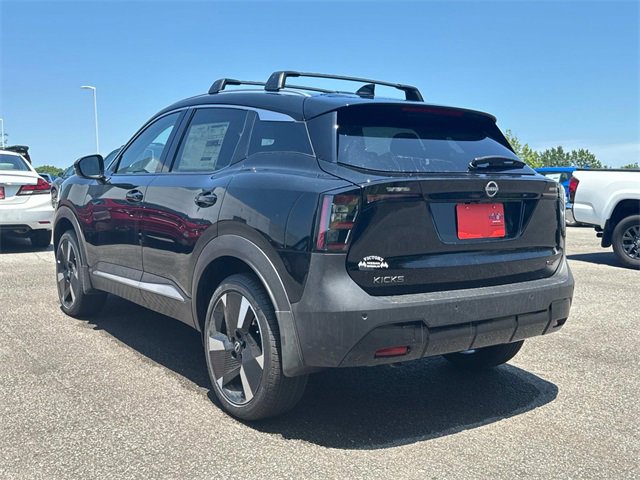 New 2025 Nissan Kicks SR image 5