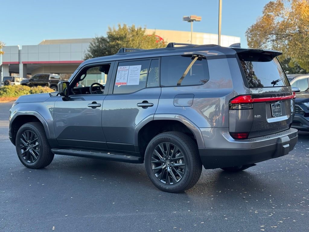 Used 2025 Lexus GX 550 image 12