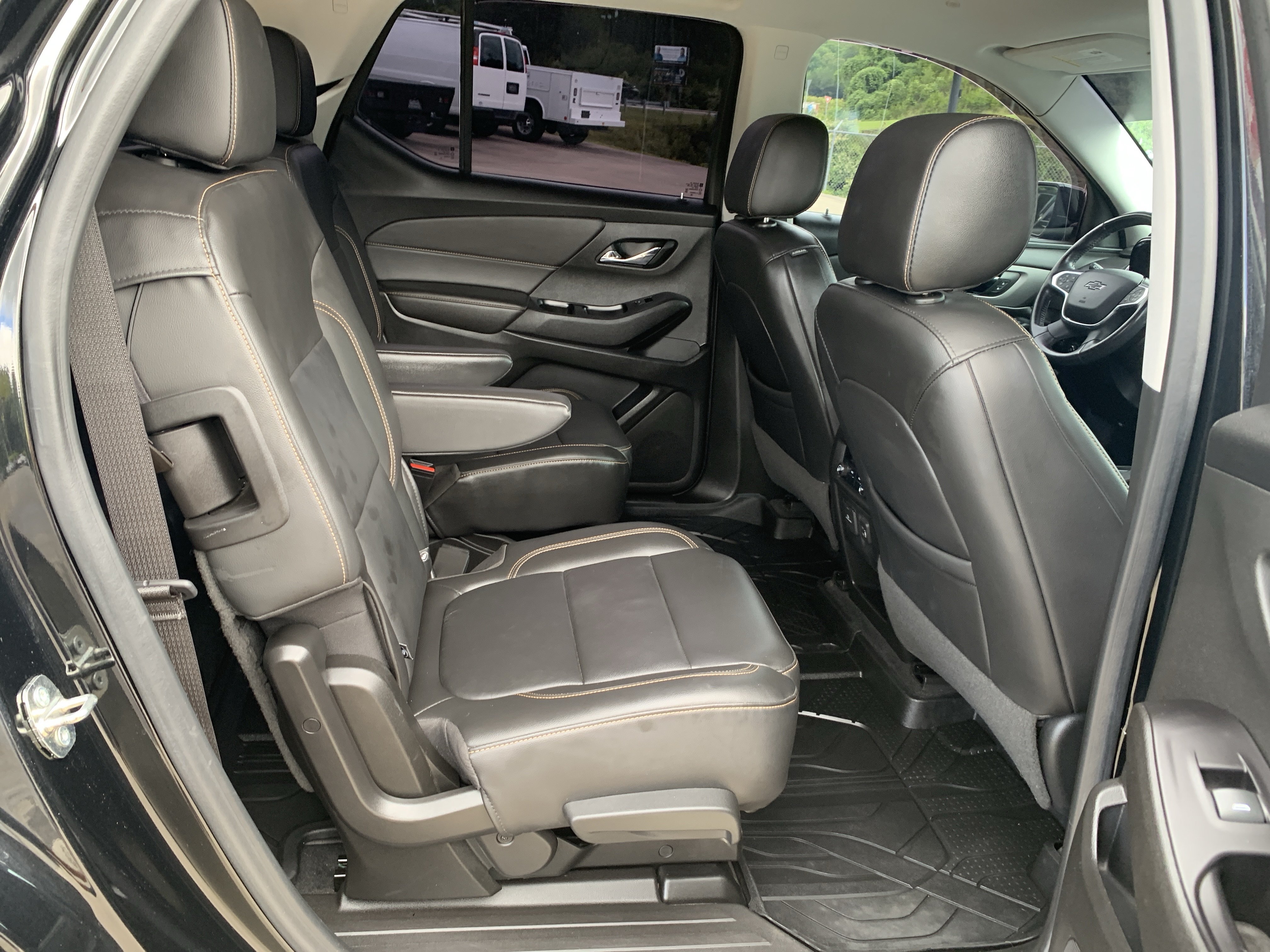 Used 2020 Chevrolet Traverse RS FWD image 44