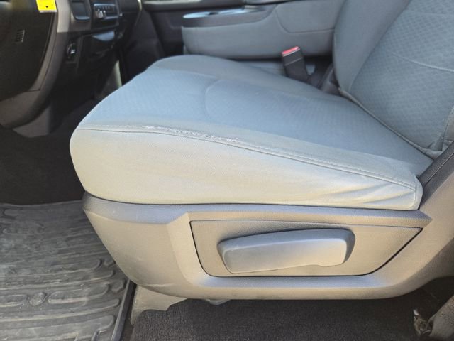 Used 2018 RAM 2500 Tradesman w/ Chrome Appearance Group image 25