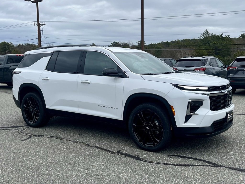 New 2026 Chevrolet Traverse LT image 8
