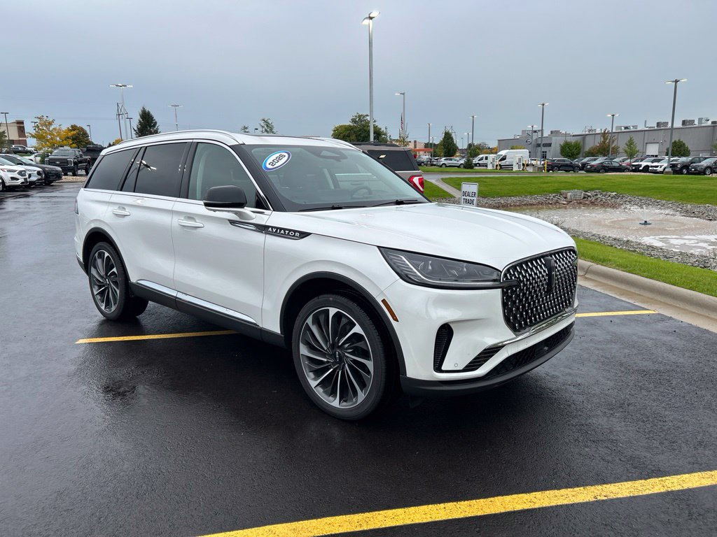 New 2026 Lincoln Aviator Reserve AWD/4WD image 8