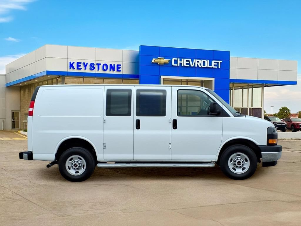 Used 2024 GMC Savana 2500 w/ Driver Convenience Package RWD image 8