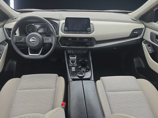 Used 2023 Nissan Rogue SV AWD/4WD image 10