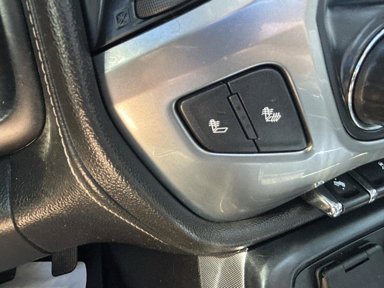 Used 2014 Chevrolet Silverado 1500 LTZ Z71 AWD/4WD image 25