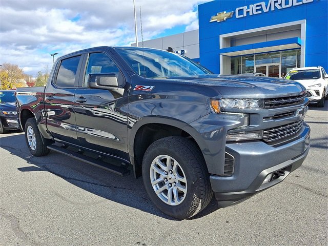 Used 2021 Chevrolet Silverado 1500 RST image 2