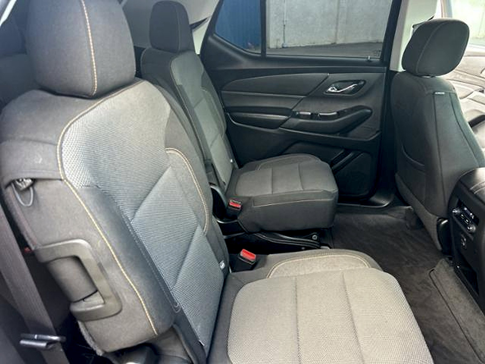 Used 2019 Chevrolet Traverse LT image 28