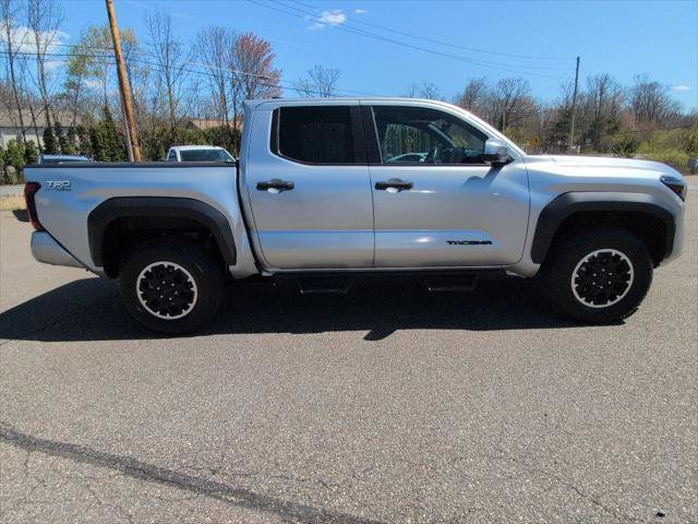 Certified 2024 Toyota Tacoma TRD Off-Road w/ TRD Off Road Upgrade Package AWD/4WD image 8