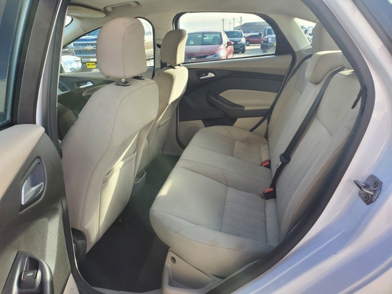 Used 2016 Ford Focus SE image 14