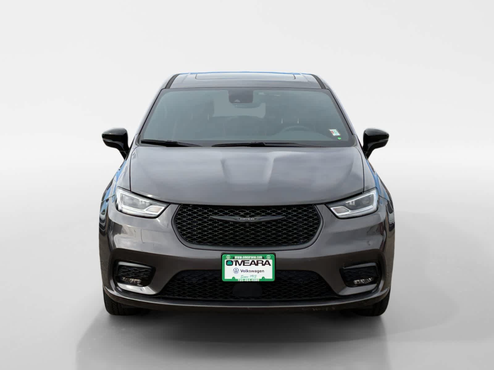 Used 2023 Chrysler Pacifica Limited w/ Uconnect Theater Family Group FWD image 15