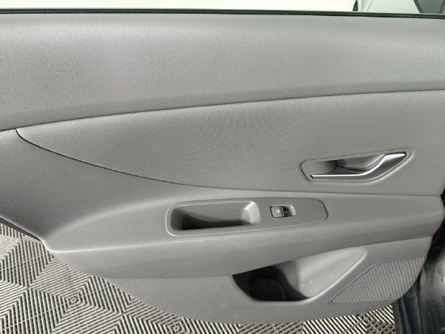 Used 2026 Hyundai Elantra Sport w/ Cargo Package FWD image 23