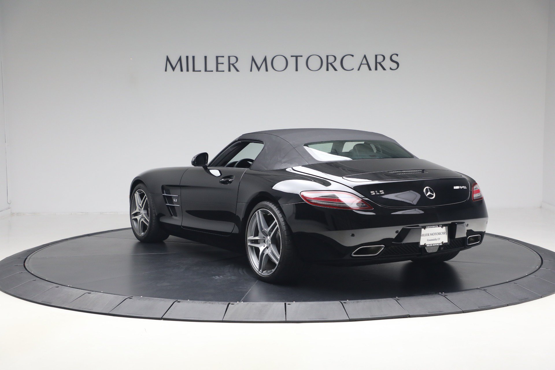 Used 2012 Mercedes-Benz SLS AMG Roadster image 25
