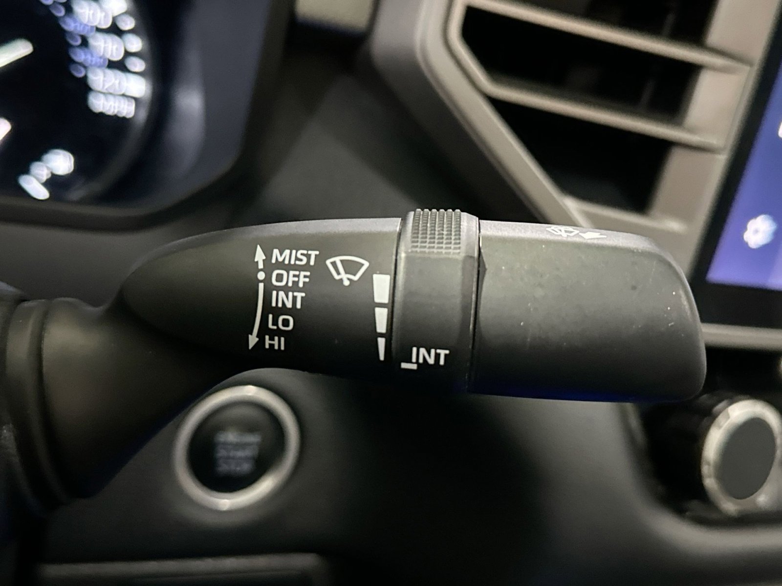 Used 2023 Toyota Tundra Limited image 29