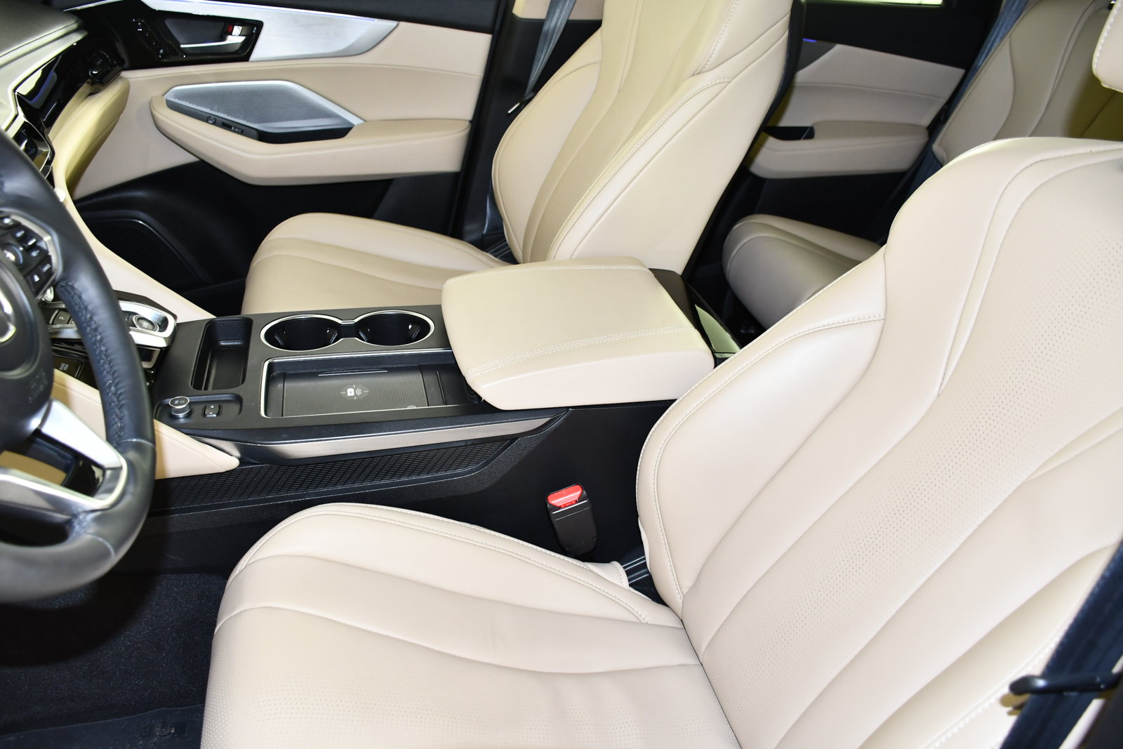 Certified 2025 Acura MDX SH-AWD w/ Technology Package image 38
