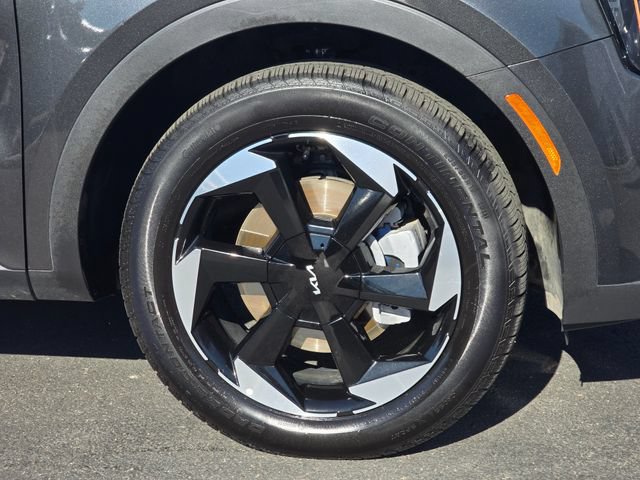 Certified 2025 Kia Sorento EX AWD/4WD image 10