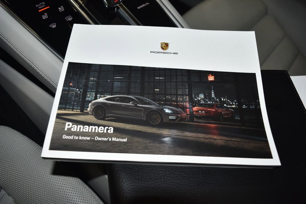 Used 2023 Porsche Panamera 4 Platinum Edition image 12