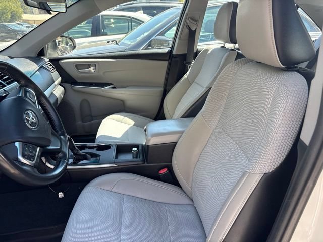 Used 2017 Toyota Camry XLE FWD image 7