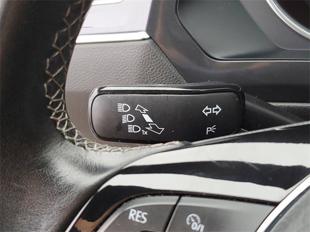 Used 2021 Volkswagen Tiguan SE R-Line image 15